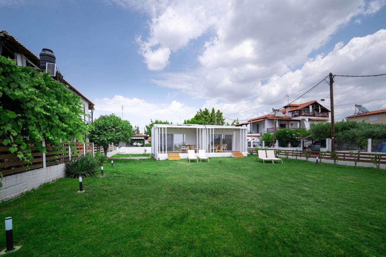 Thea Eco Suites Nea Kallikrateia Bagian luar foto
