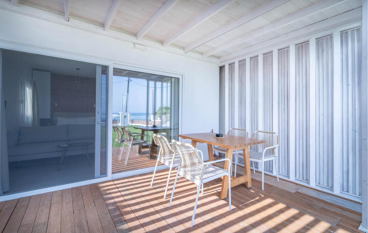 Thea Eco Suites Nea Kallikrateia Bagian luar foto