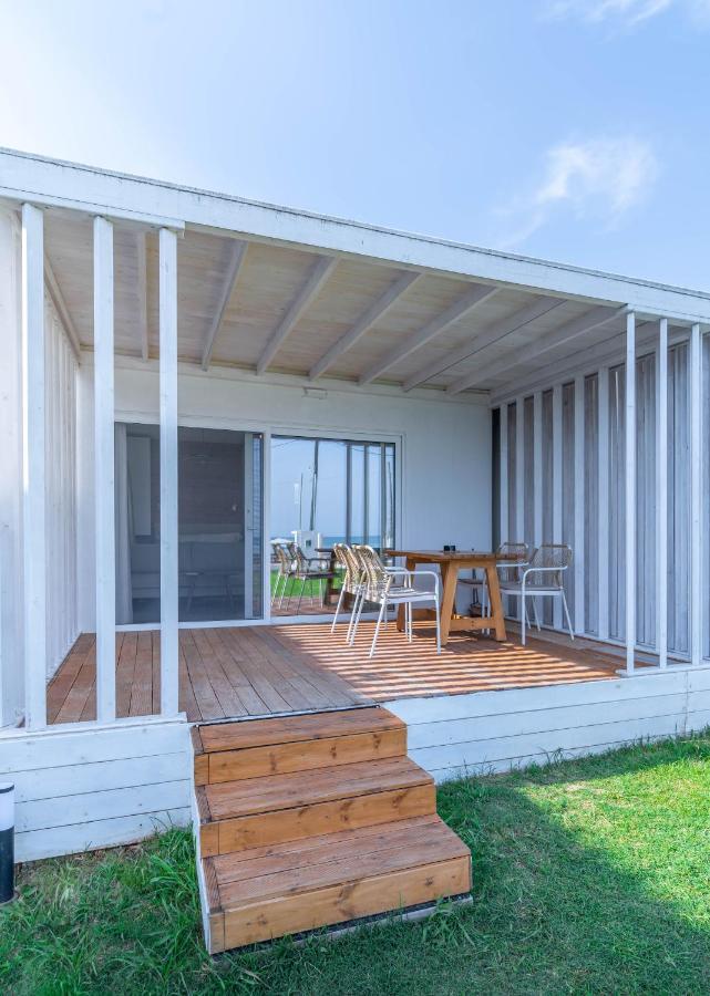 Thea Eco Suites Nea Kallikrateia Bagian luar foto