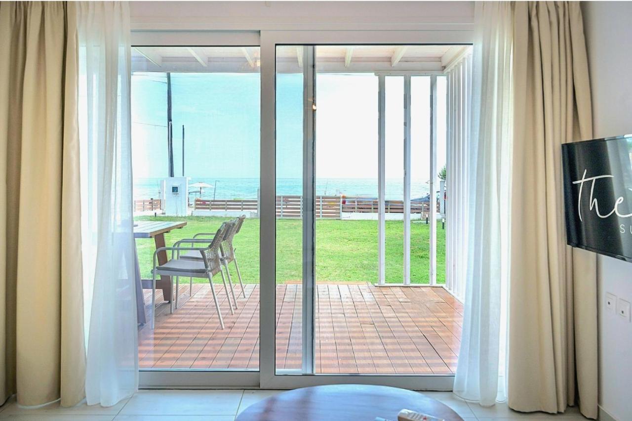 Thea Eco Suites Nea Kallikrateia Bagian luar foto